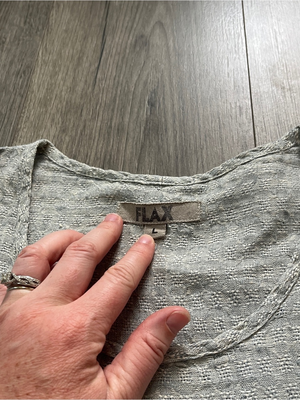 Flax 100% Linen Light Gray Green Relaxed Scoop Neck Boho Grandmacore Size Large - Picture 3 of 7